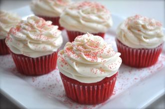 red velvet cupcakes